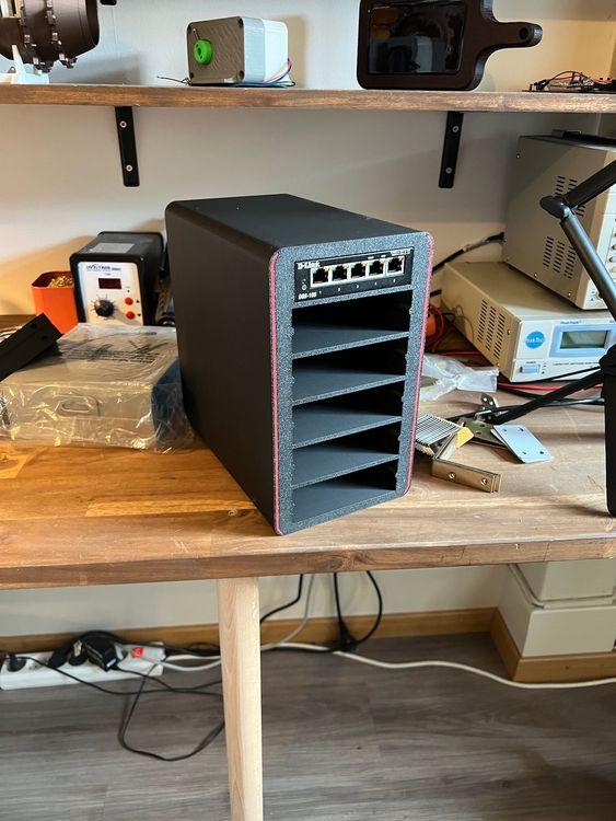 Desktop Raspberry Pi cluster 5