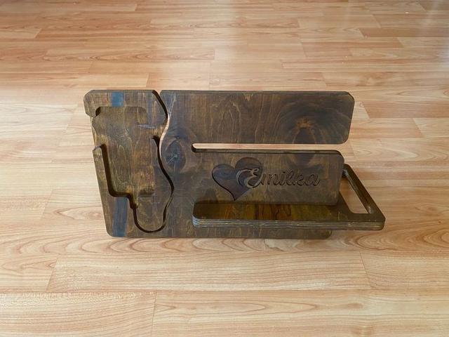 Wooden phone stand (2)